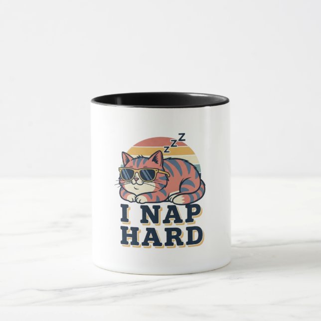 Retro Cat Nap Humor Color Inside Mug Tasse (Zentrum)