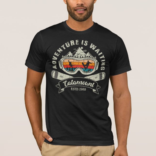 Retro Catamount Ski Adventure Gewartet T-Shirt (Vorderseite)