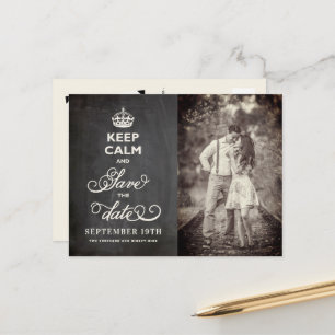 Retro Chalkboard Behielt ruhig und Save the Date s Ankündigungspostkarte