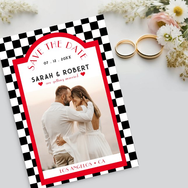 Retro Checkerboard Foto Red Black & White Wedding Save The Date (Retro Checkerboard Photo Red Black & White Wedding Save The Date)