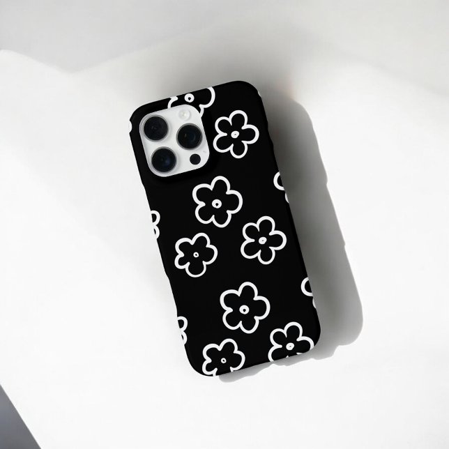 Retro Chic Black & White Floral Muster Whimsical iPhone Hülle (Von Creator hochgeladen)