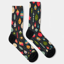 Retro Christmas tree toys on black Socken