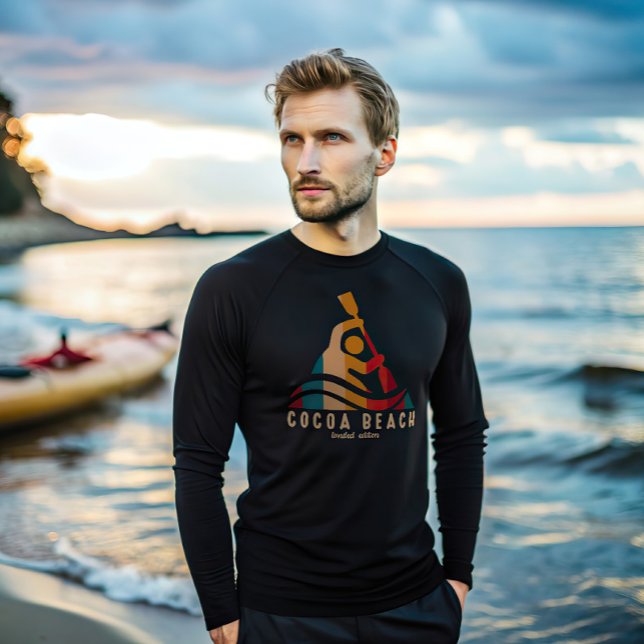 Retro Cocoa Beach Kayaking T-Shirt (Von Creator hochgeladen)