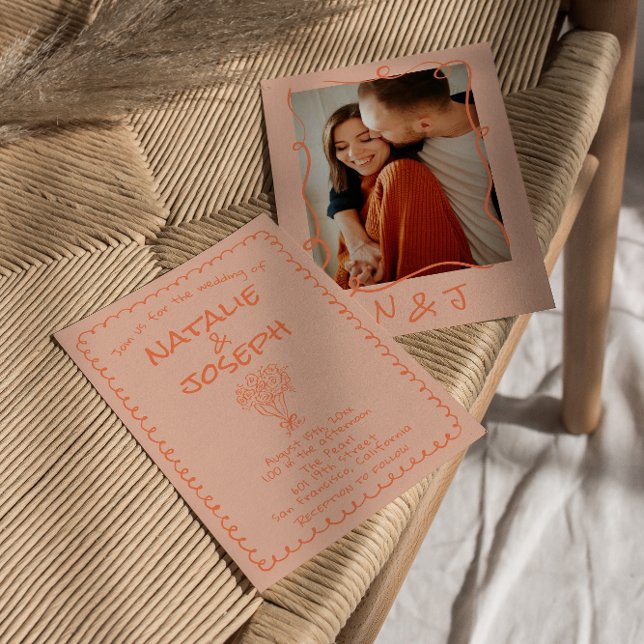 Retro Coral Hand geschrieben Quirky Foto Hochzeit Einladung (Von Creator hochgeladen)