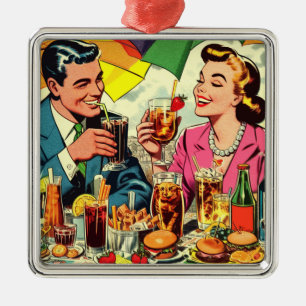 Retro Couple Drinks Comic Ornament Aus Metall