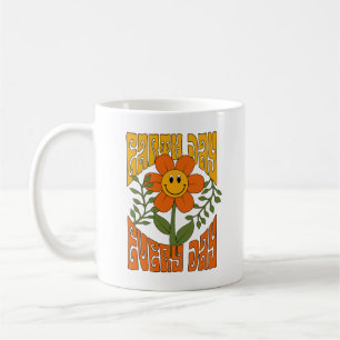 Retro der 70er Jahre Lächelnde Daisy-Blume Kaffeetasse