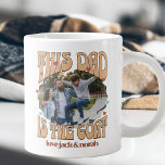 Retro Dieser Vater ist die Tasse des Fotos der Zie<br><div class="desc">Retro Ziege Tasse für Papa mit benutzerdefiniertem Foto. Ihr Foto wird in einer Form mit scharfen Kanten und gerahmt mit "Papa ist die Ziege" dargestellt, in Retrotypografie geschrieben und mit Liebe verziert. Personalisieren Sie die Namen des Kindes oder der Kinder oder jeden Text, den Sie mögen. Verwenden Sie das gleiche...</div>