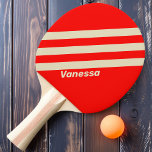 Retro Drei Streifen mit Namen Tischtennis Schläger<br><div class="desc">Das Retro Cherry Three Stripes Ping Pong Paddle strotzt vor kühlen, lebhaften Rottönen, die ein Gefühl von Energie und Spannung wecken. Die markanten, kirschfarbenen Streifen verleihen dem Paddle ein atemberaubendes, spielerisches Ambiente, das sich ideal für Spieler eignet, die einen hellen Pop an Farbe in ihrem Spiel genießen. Personalisieren Sie es...</div>