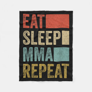Retro Eat Sleep MMA Repeat MMA Bekleidung Lustig M Fleecedecke