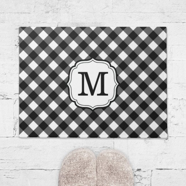 Retro-elegante personalisierte Gingham-Türmatte Fußmatte (retro elegant personalized black and white gingham door mat)