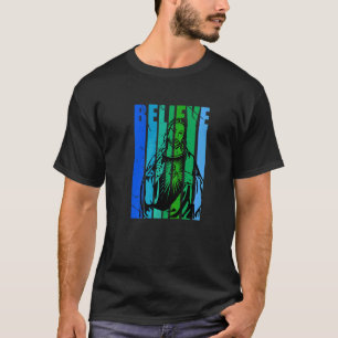 Retro Faith Christlich Jesus Church Vintag Distort T-Shirt
