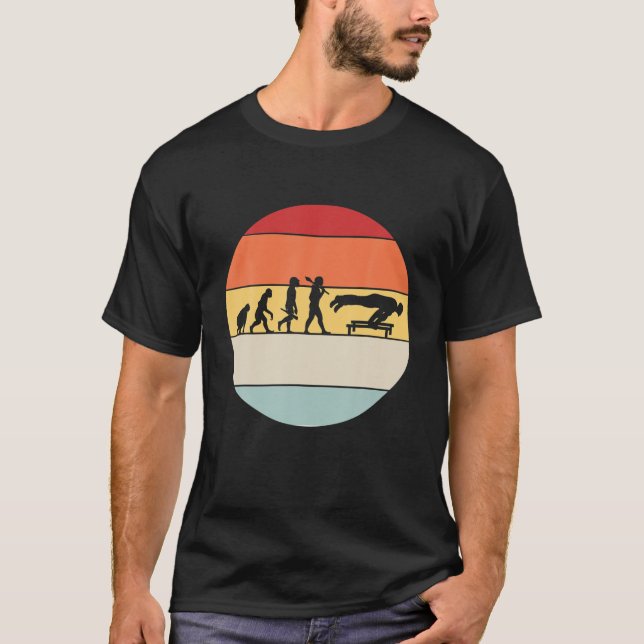 Retro-farbige Evolution Kalisthenik für Männer T-Shirt (Vorderseite)