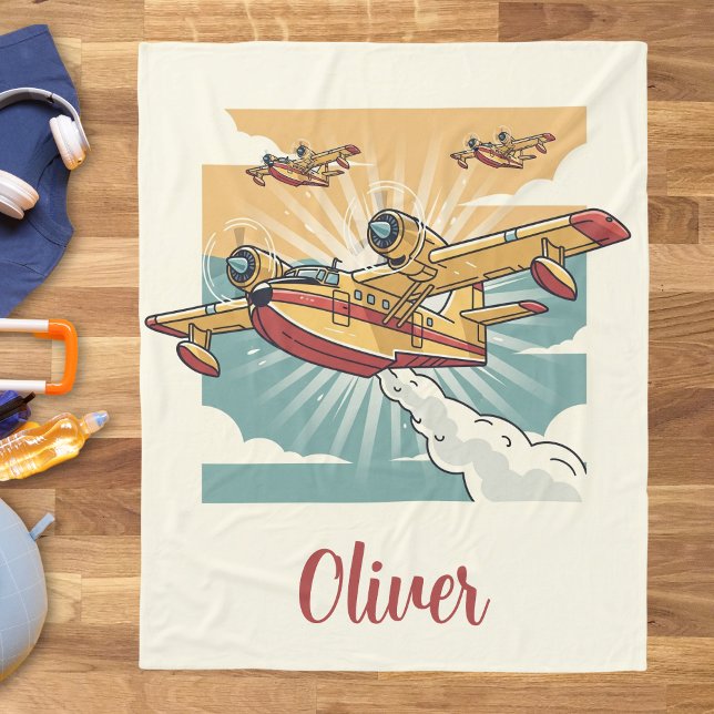 Retro Firefight Water Bomber AirPlane Fleecedecke (Von Creator hochgeladen)
