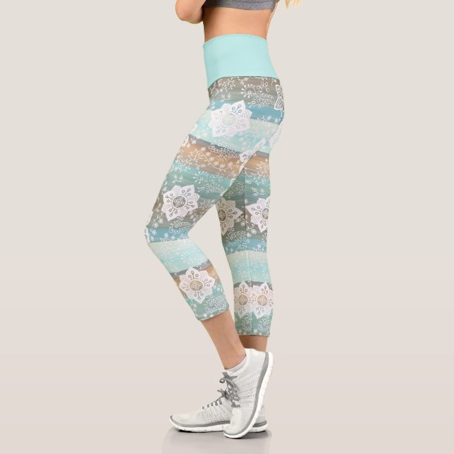 Retro Floral auf Funky Chic Cool Stripes Muster Capri Leggings (Links)