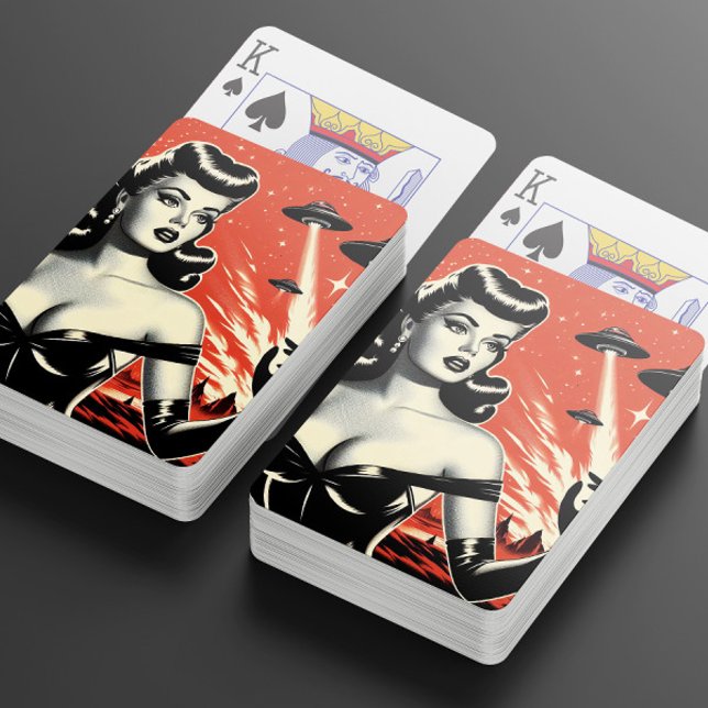 Retro-Flugobjekt Pin-up Spielkarten (Von Creator hochgeladen)