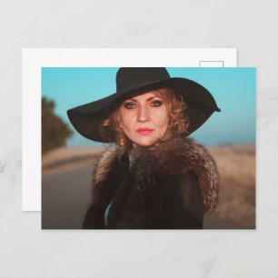 Retro-Frau Postkarte