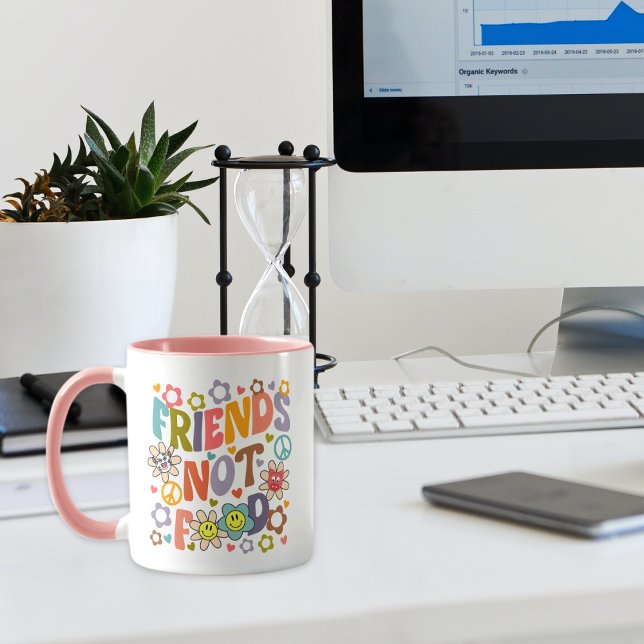 Retro Friends Not Food, Vegan Tasse (Von Creator hochgeladen)