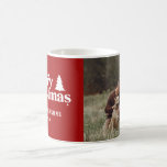 Retro Frohe Weihnachten stilvoller Foto Urlaub Kaffeetasse<br><div class="desc">Frohe Weihnachten einfache Retro-Schriftart Foto Urlaubsgestaltung. Mit modernem handgezeichneten Text und Bäumen.</div>