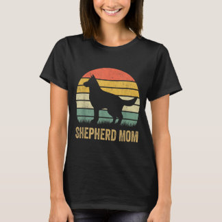 Retro German Shepherd Mama Gift Dog Mutter Pet She T-Shirt