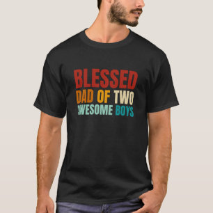 Retro gesegneter Vater von zwei großartigen Jungen T-Shirt