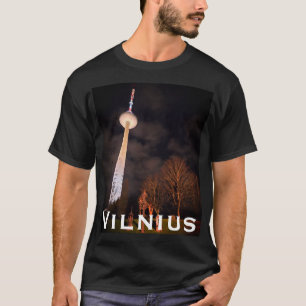 Retro-Glanz: Der TV-Turm Vilnius bei Nacht T-Shirt