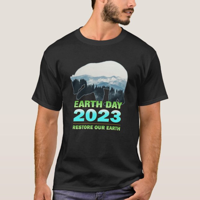 Retro Green Eco Friendly Earth Day 2023 T-Shirt (Vorderseite)