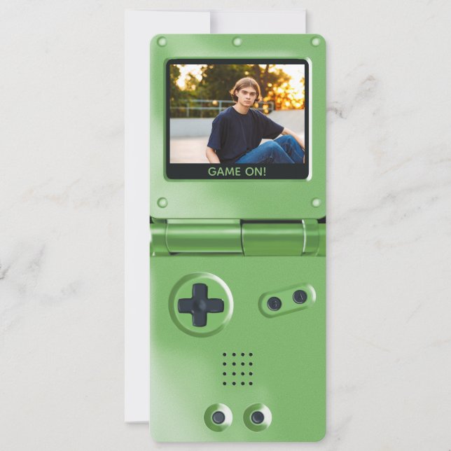 Retro Green Handheld Gaming II Birthday Einladung (Vorderseite)