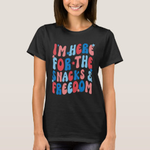 Retro Groovy 4. Juli Ich bin hier wegen der Snacks T-Shirt
