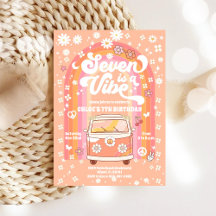 Retro Groovy 7. Geburtstagseinladung