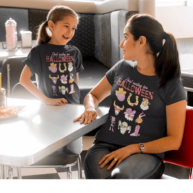 Retro Groovy ästhetischer Illustrativer Western T-Shirt (Von Creator hochgeladen)