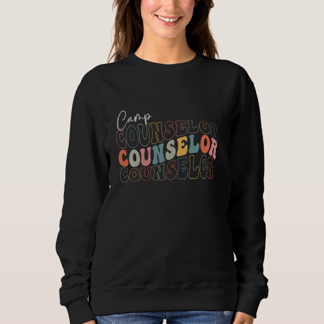 Retro Groovy Camp Berater Mitarbeiter Sommer Direk Sweatshirt (Vorderseite)