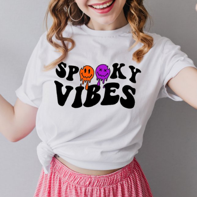 Retro Groovy Halloween Spooky Vibes T-Shirt (Von Creator hochgeladen)