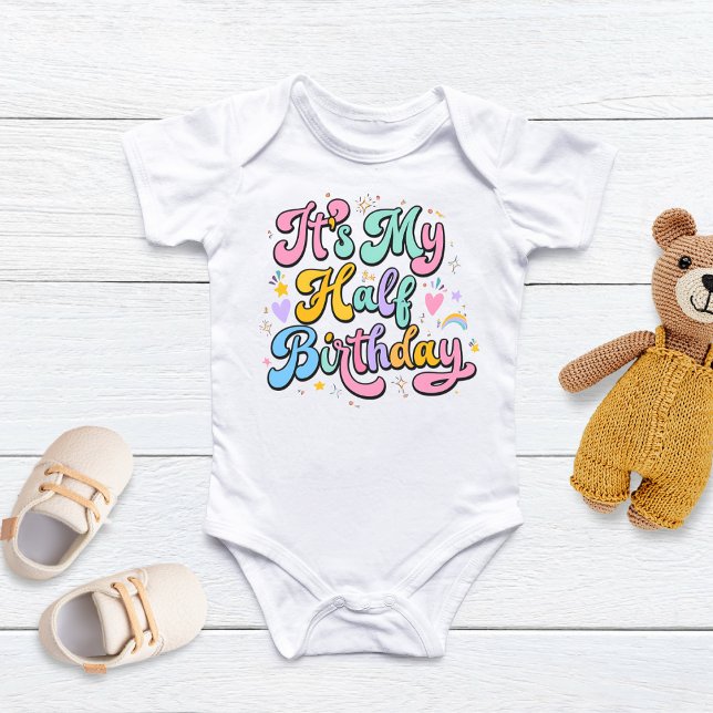 Retro Groovy Its My Half Birthday 6Month Milestone Baby Strampler (Von Creator hochgeladen)