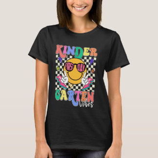 Retro Groovy Kinder Garten Vibes Smile Team Back T T-Shirt