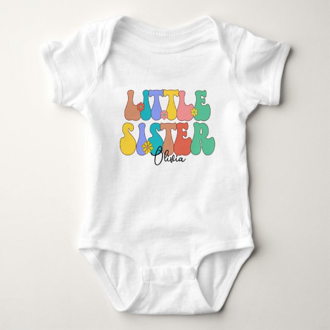 Retro Groovy Little Sister Individuelle Name Baby Strampler (Vorderseite)