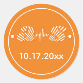 Retro Groovy orange Sonnenstrahlen 70er inspiriert Runder Aufkleber