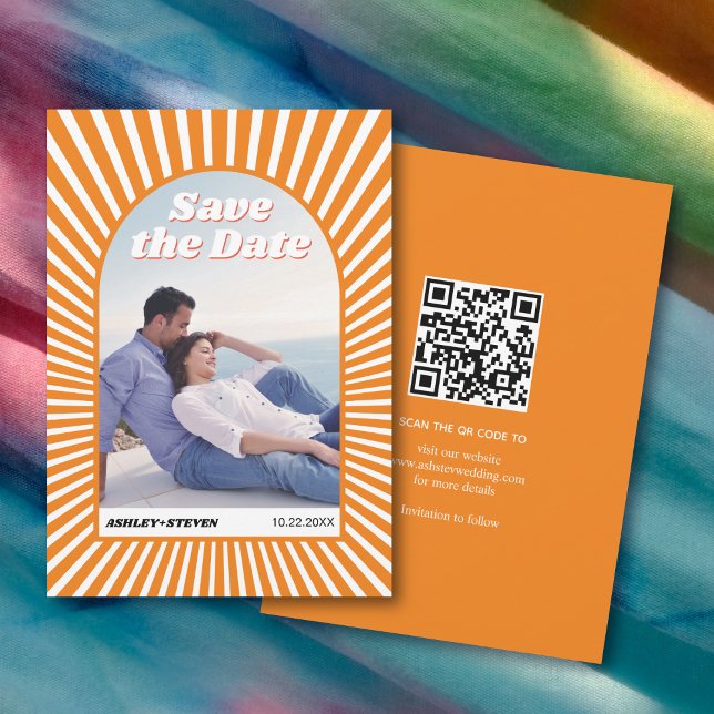 Retro Groovy orange Sonnenstrahlen 70er inspiriert Save The Date (Von Creator hochgeladen)