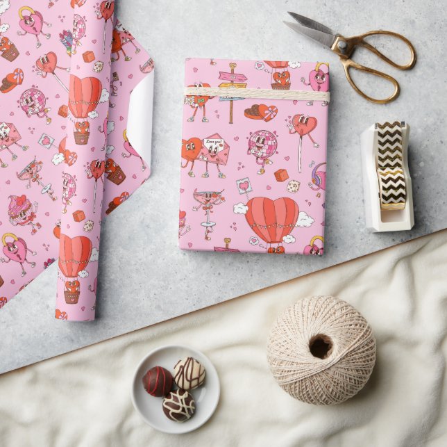 Retro Groovy Valentine Cartoon Geschenkpapier (Kunsthandwerk)