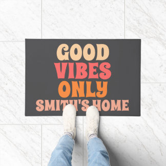 Retro Gute Vibes Only Name personalisieren Fußmatte