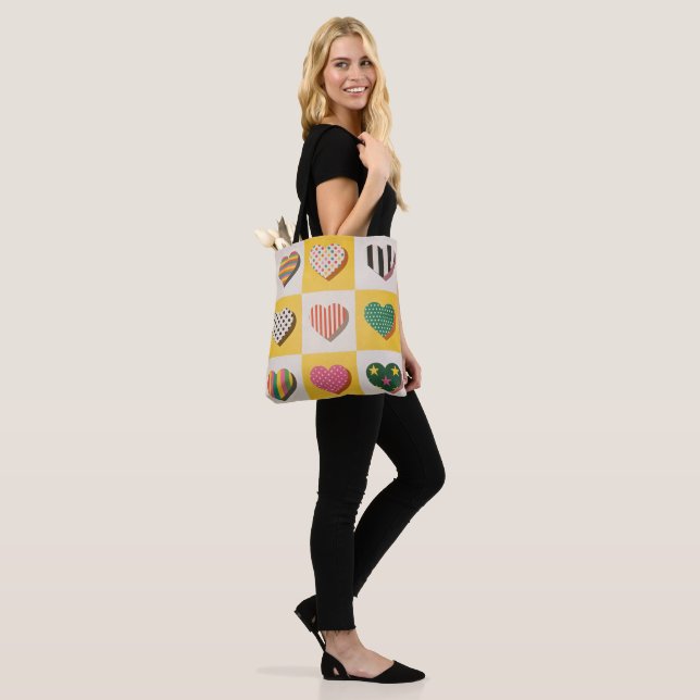 Retro Heart Grid Tote Bag (Am Model)