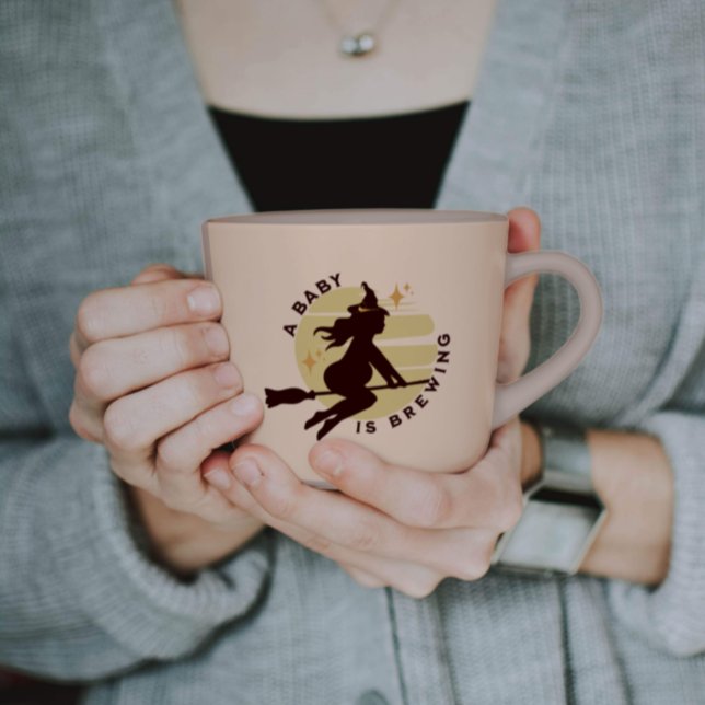 Retro Hexe Baby wird Baby Dusche Geschenk Kaffeetasse (Von Creator hochgeladen)