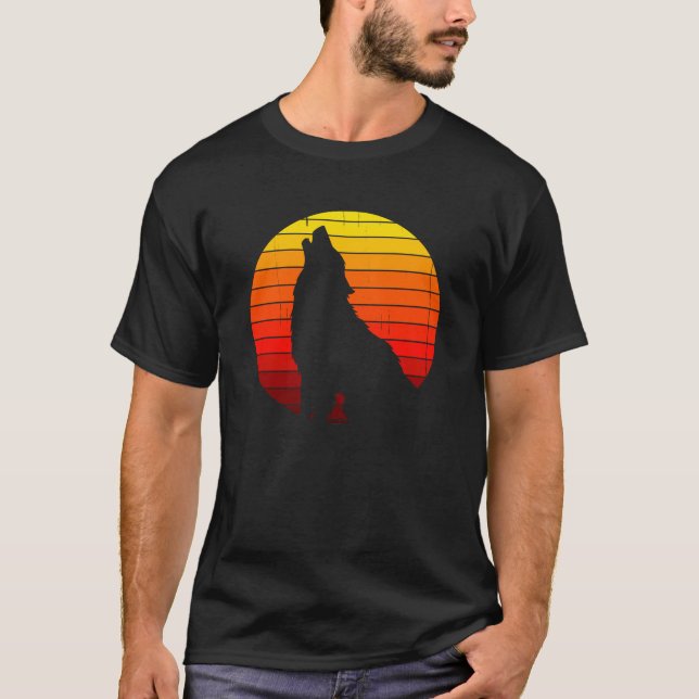 Retro Howling Wolf Vintag Sunset T-Shirt (Vorderseite)