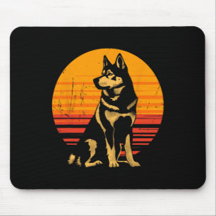 Retro Husky Dog Owner gibt Vintagen sibirischen Hu Mousepad