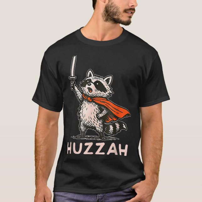 Retro Huzzah Raccoon Knight Funny Sword Meme Quote T-Shirt (Vorderseite)
