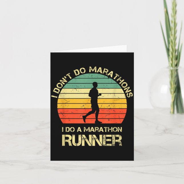 Retro I Don't Do Marathons I Do A Marathon Runner  Karte (Vorderseite)