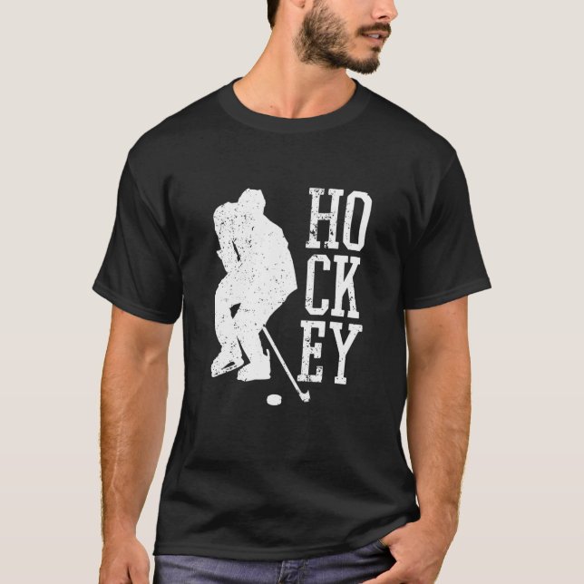 Retro Ice Hockey Player Expert Coach Sports Graph T-Shirt (Vorderseite)