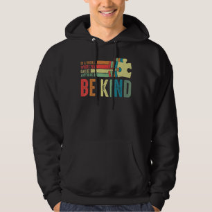 Retro in einer Welt, in der man Autismus sein kann Hoodie