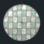 Retro Jade Sternexplosionen Dart Board Dartscheibe<br><div class="desc">Dieses Retro Jade und White Sternexplosionen Dartboard ist so hübsch weltraum, dass Sie Ihren Enthusiasmus nicht eindämmen können. Und warum will du hin? Dieses moderne, inspirierte Design aus den 60er Jahren weist einen dunkelharten grauen Hintergrund auf und weist Reihen von vollkommen unperfekten Rechtecken in weiß, weiß und taubengrau auf. Die...</div>