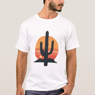 Retro Kaktus Vor Sonnenuntergang In Der Wüste T-Shirt