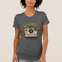 Retro-Kamera Fokus auf dem guten T - Shirt
